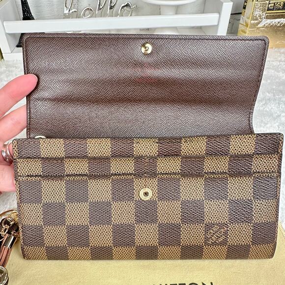 Louis Vuitton Damier Ebene Sarah Wallet or Crossbody - Picture 5 of 16